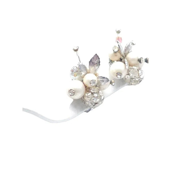 Vendome Faux Pearl Clear Rhinestone Cluster Leaf Stud Earrings Silver Tone Vinta - Picture 3 of 8